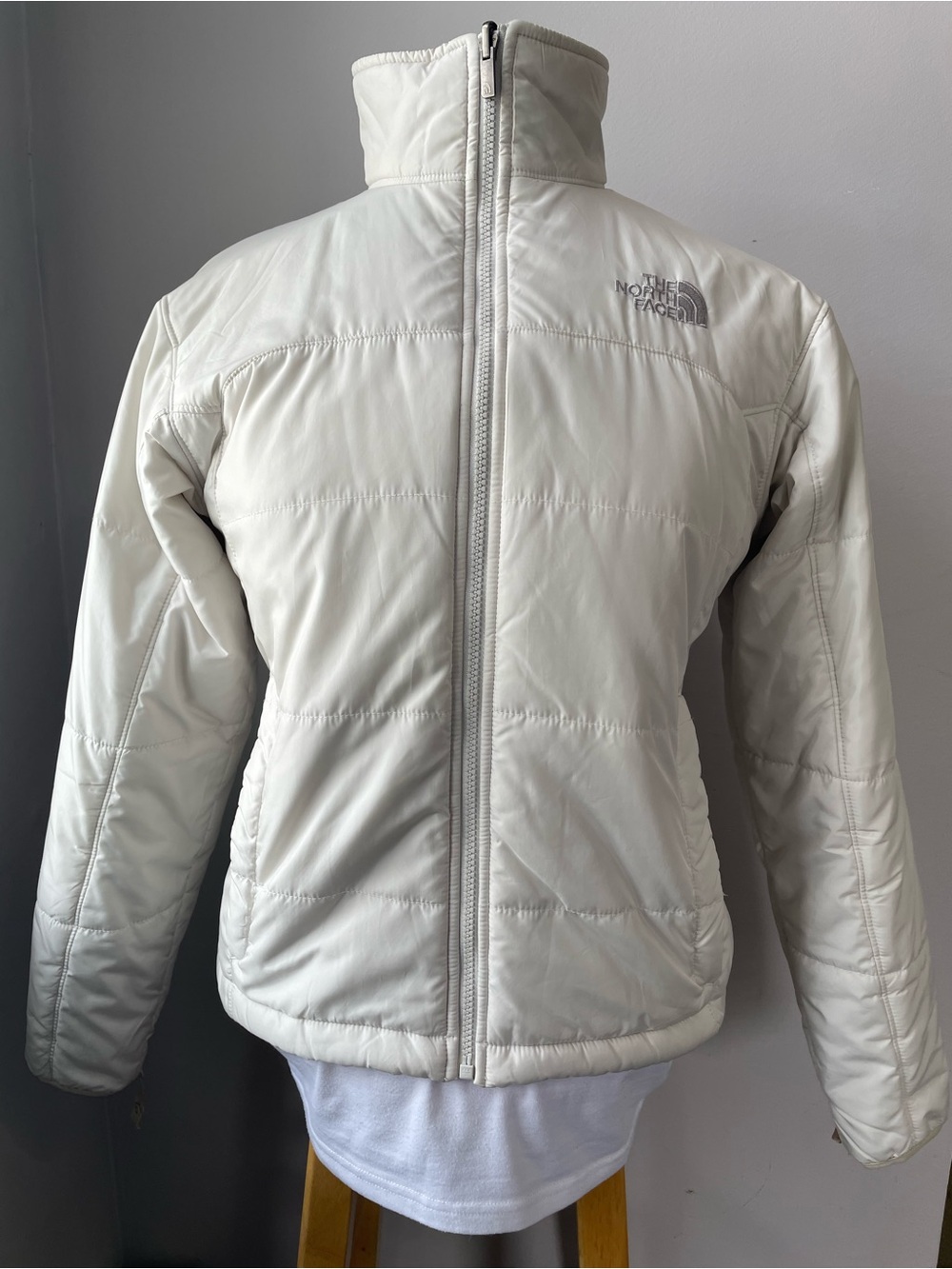 The North Face White Insulated Quilted Puffer Jacket - Women's Small - Picture 2 of 12